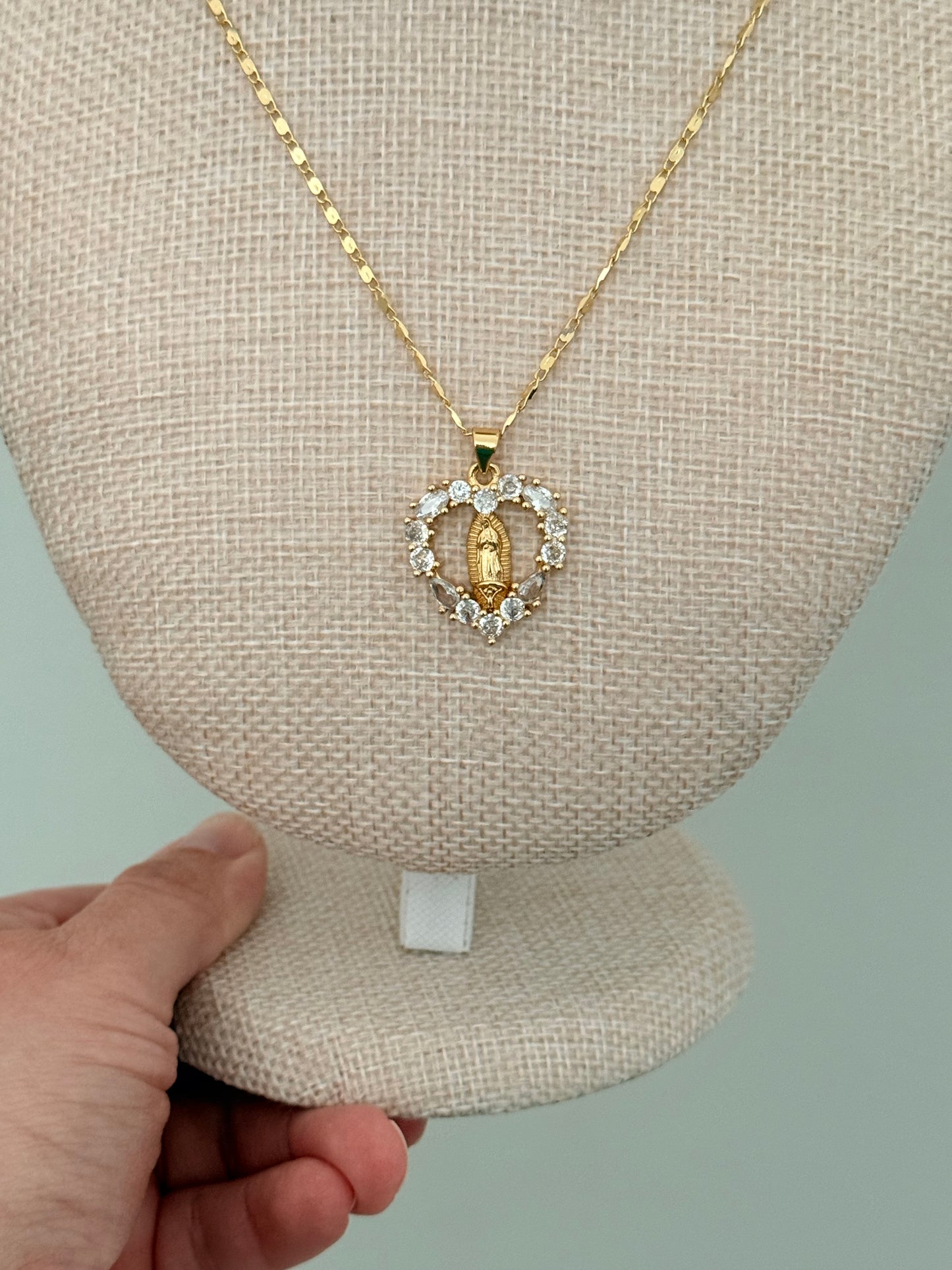 Pura -Saint Heart Necklace